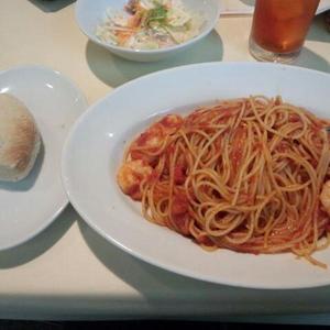 トラットリア パパミラノ 東京国際フォーラム店 (TRATTORIA Papa Milano)