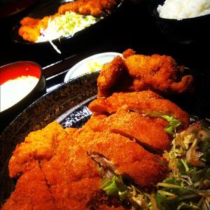 とり鉄 博多駅東店