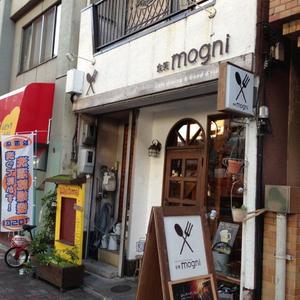 食笑 mogni (もぐに)