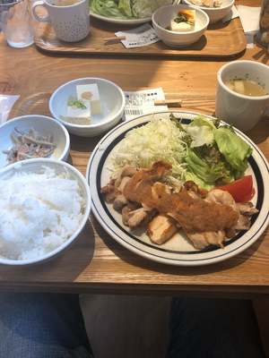 カフェ&カジュアルダイニング キャンティーン （cafe & casual dining CANTEEN）