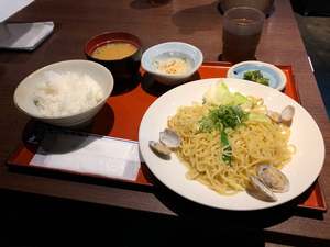 炭火焼 華 - はな