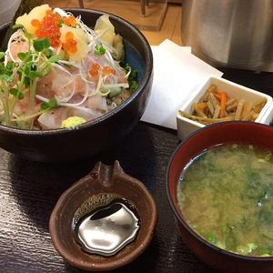 まぐろ市場 水道橋白山通り店